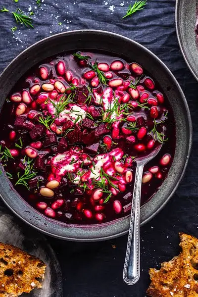 BORSCH WITH BEETS