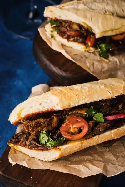 LAMB DIKKA SANDWICH - سندويتش تكه لحم