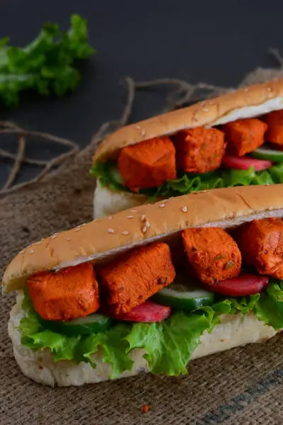 CHICKEN DIKKA SANDWICH - سندويتش تكه دجاج