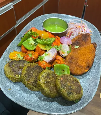 SPECIAL TANDOORI VEGETABLE PLATTER
