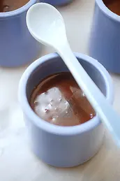 Chocolate pudding بودنغ الشوكولاتة.