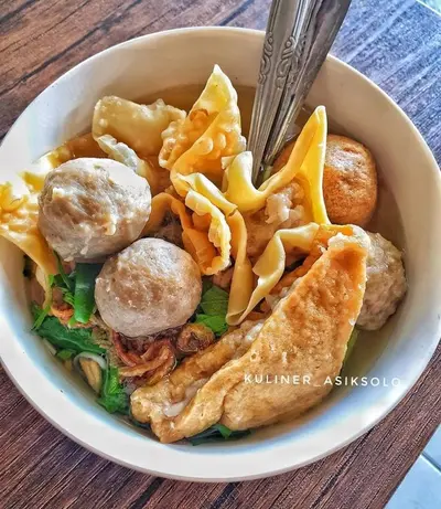 BAKSO TOPING PANGSIT GORENG