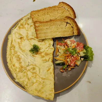 Omelette with Toast