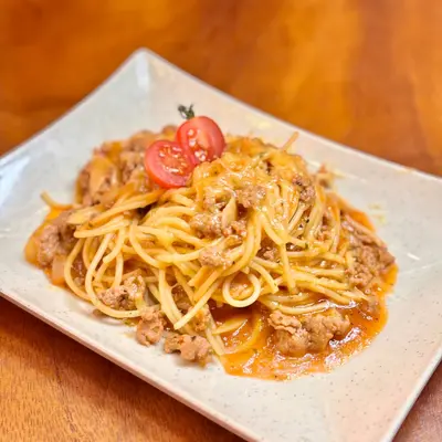 BOLOGNESE CHICKEN