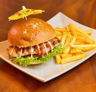 SET 5 GRILLED CHICKEN CHEESE BURGER COMPLETE