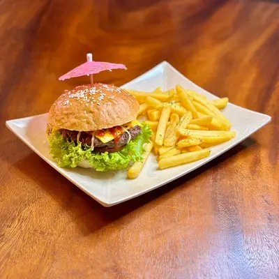 SET 2 BEEF CHEESE BURGER COMPLETE